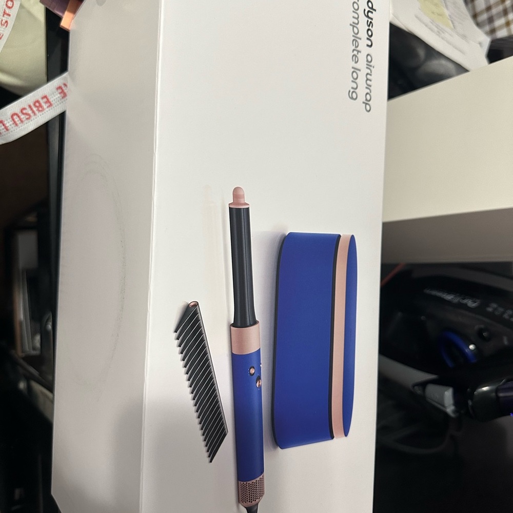 Brand new Dyson air wrap